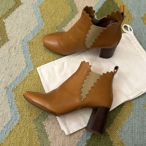 Chloe Tan Lauren Leather Scallop Edge Slip-On Ankle Boots 39 8.5